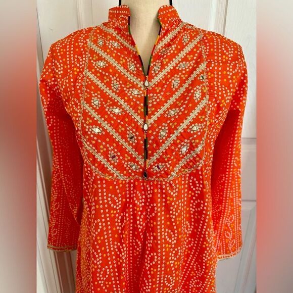 CHINYERE PAKISTANI AUTHENTIC DESIGNER DRESS KURTA
NARANJI CHUNRI - Picture 7 of 8